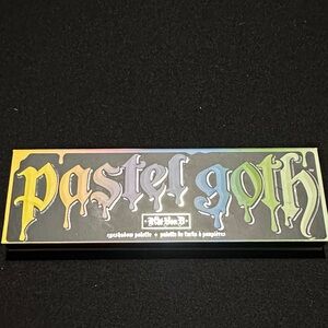 Kat Von D Multicolor Pastel Goth Palette